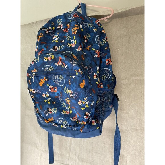 Walt Disney World 2019 Mickey & Friends 4 Park Icons Backpack - Picture 2 of 5